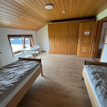 Helles Grosses 2 Bettzimmer * Jerrishoe
